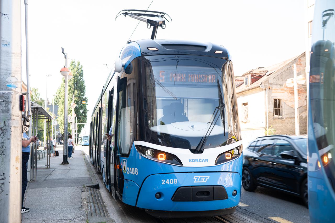 Zagreb: Zastoj tramvaja zbog prometne nesreće na Savskoj cesti