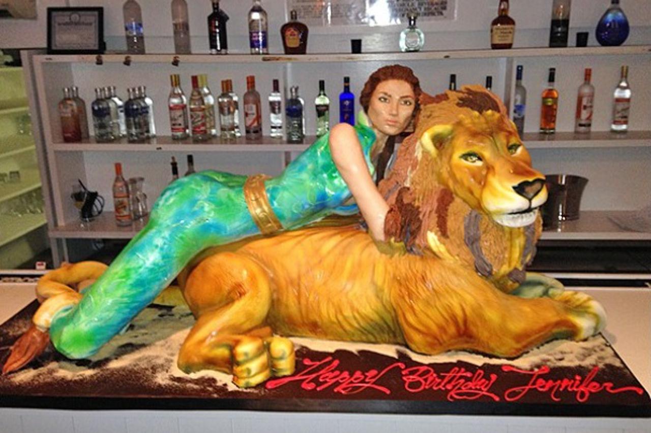 J Lo torta