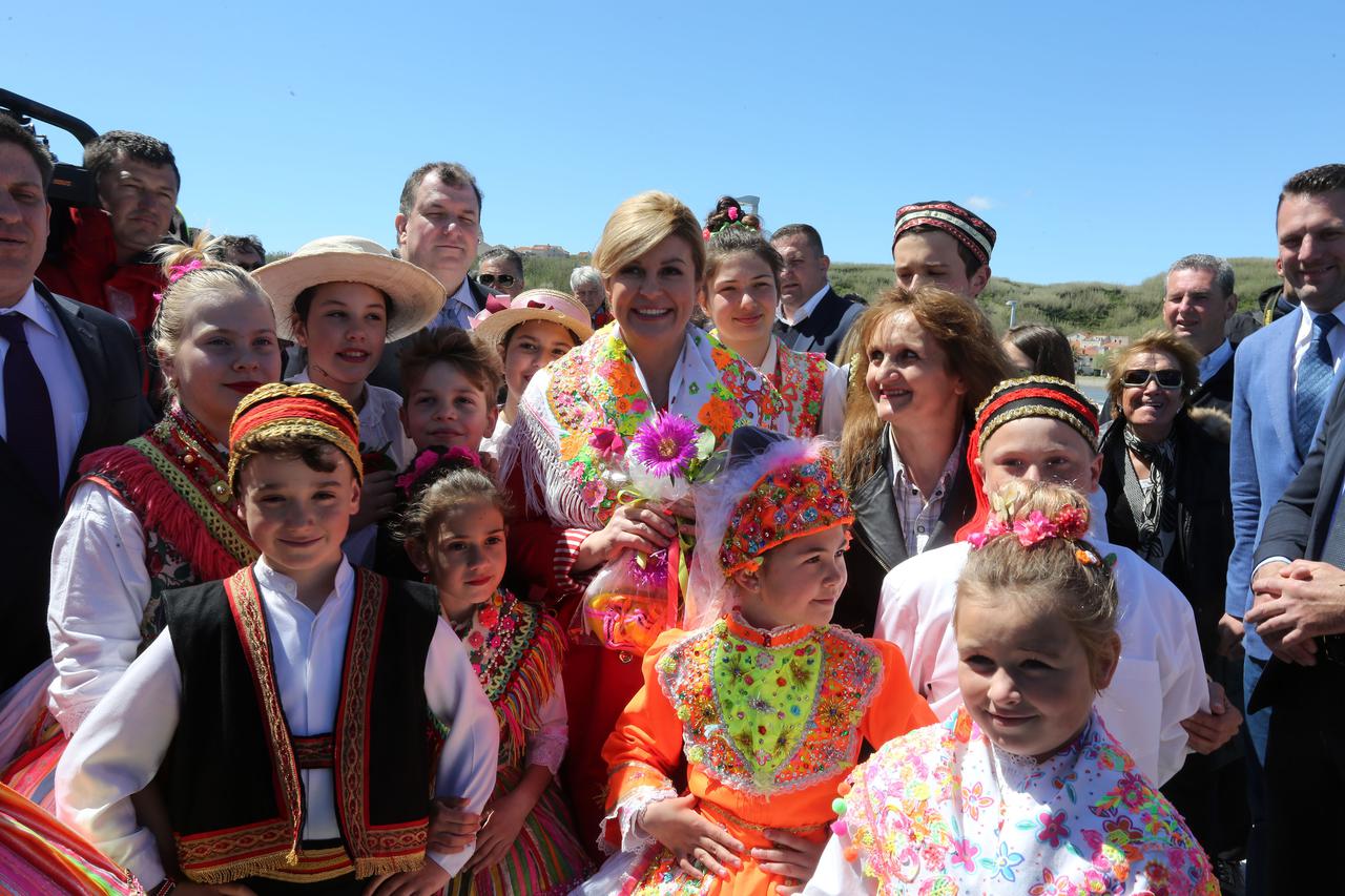 Predsjednica Kolinda Grabar-Kitarović u obilasku otoka Lošinj, Susak, Vele Srakane i Unija
