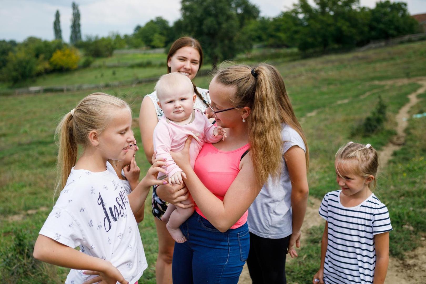 24.07.2020., Zrinski Topolovac - OPG Tijana Blazekovic iz Zrinskog Topolovca u vlasnistvu devetoroclane obitelji koja se bavi proizvodnjom mlijeka za izbor za najbolji OPG - Zlata vrijedan. 

Photo: Tomislav Miletic/PIXSELL