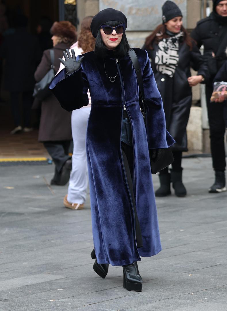 Političarka Mirela Holy ukrala je sve poglede, a cijeli je grad definitivno gledao u njezine crne kožne štikle na platformu. 