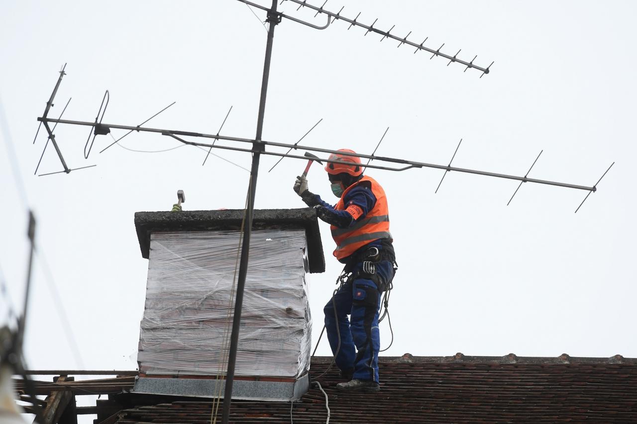 Zagreb: Sanacija krova koji je oštećen u potresu