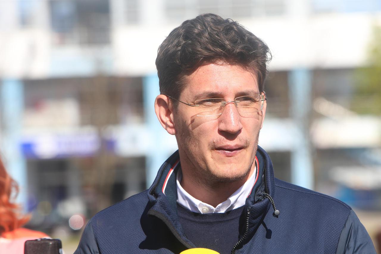 Kandidat Mosta Nikola Grmoja u Karlovcu