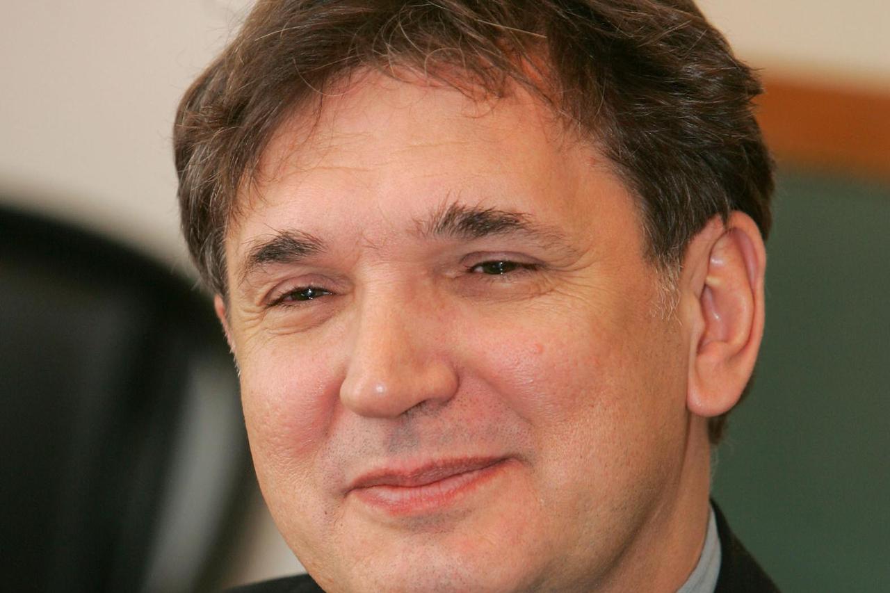 17.02.2005., Zagreb - Zlatko Kramaric na konferenciji za tisak HSLS-a i LS-a povodom primanja u Klub zastupnika HSLS-a i DC-a.  Photo: Davor Puklavec/24sata