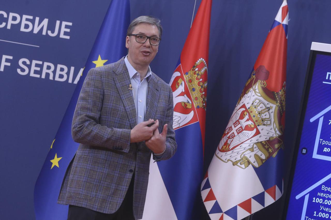Predsjednik Republike Srbije Aleksandar Vučić obratio se javnosti u Palati Srbija