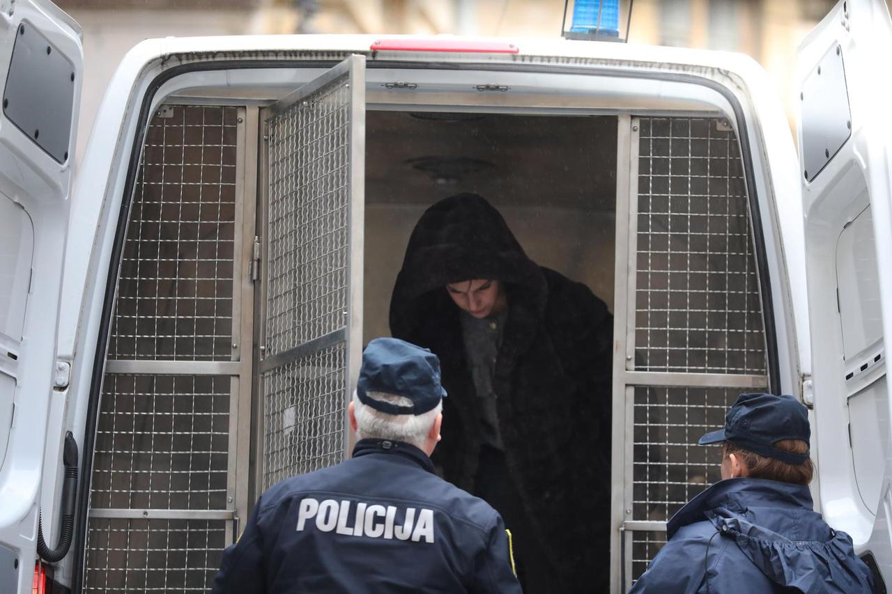 Rijeka: Privođenje Roberta Di Caprija i supruge Iris Kramarić