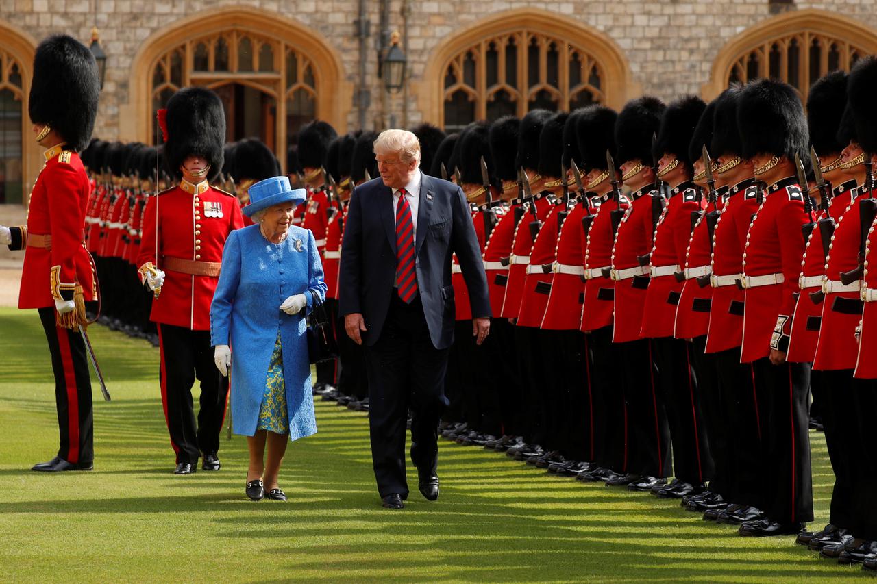 Donald Trump i kraljica Elizabeta II