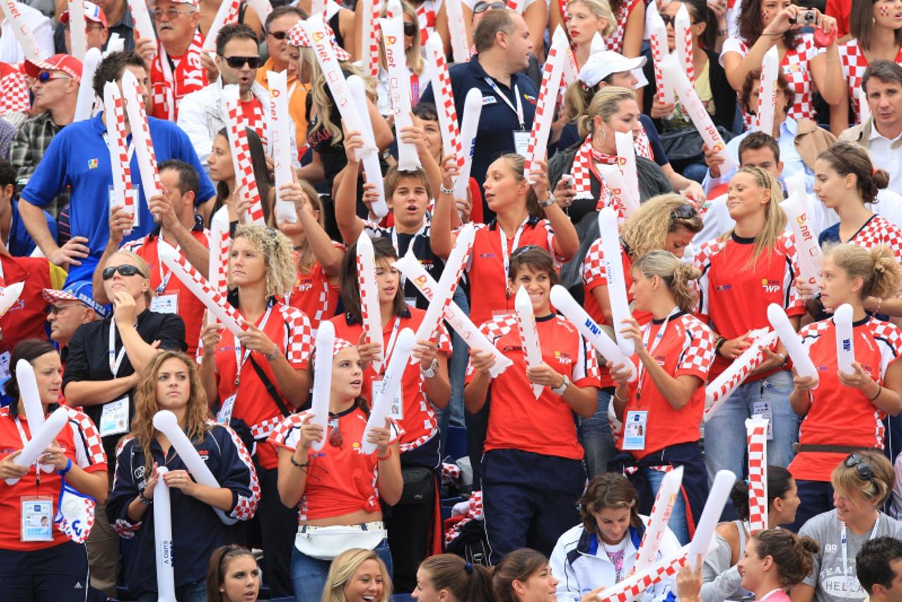 \'09.09.2010., Zagreb -  LEN EP u vaterpolu, polufinalna utakmica muskih reprezentacija Srbije i Hrvatske. Navijaci Photo: Marko Prpic/PIXSELL\'