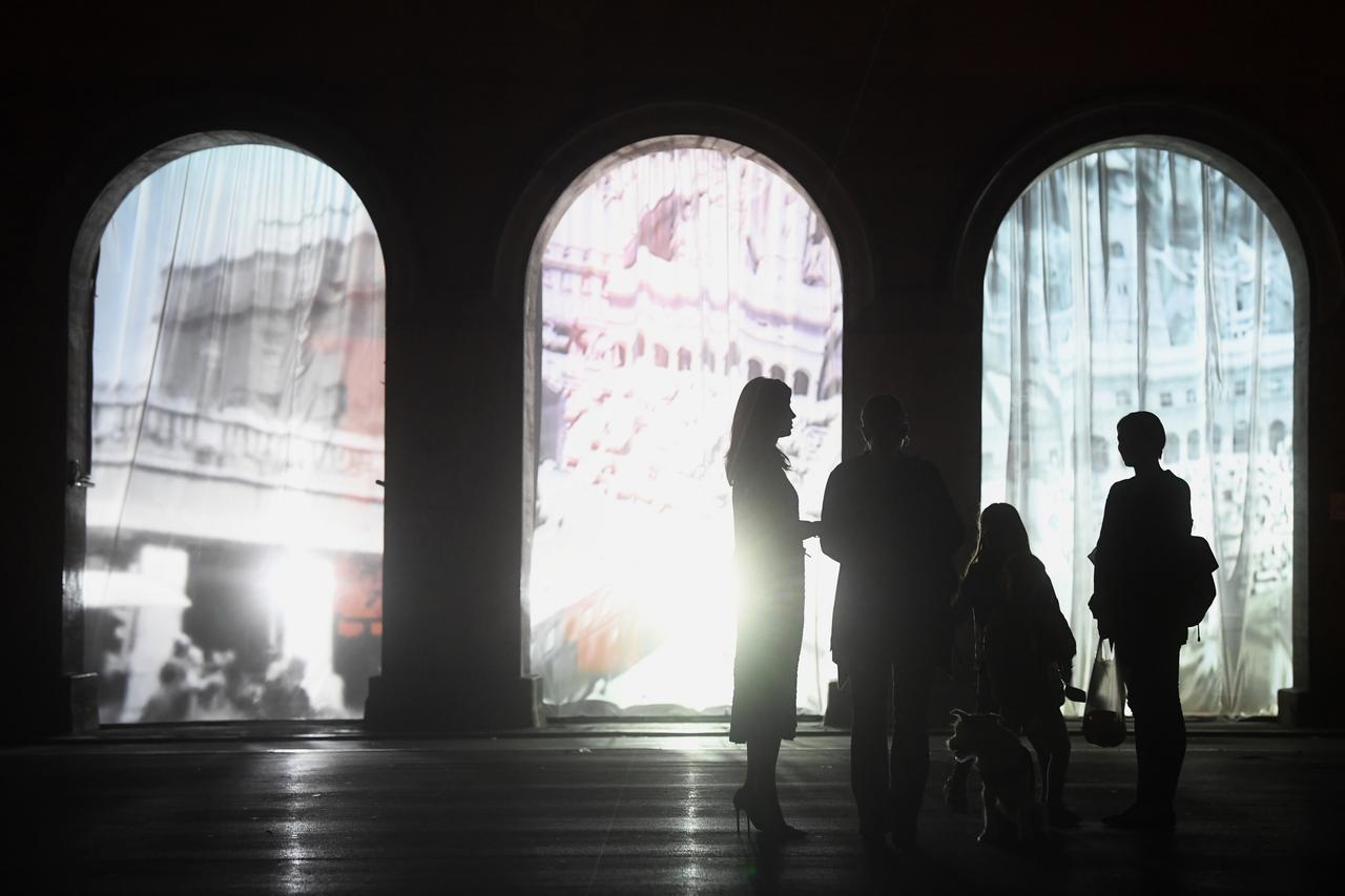 Zagreb: Na tržnici Dolac predstavljen projekt 9 dekada/9 arkada u sklopu Artupunkture