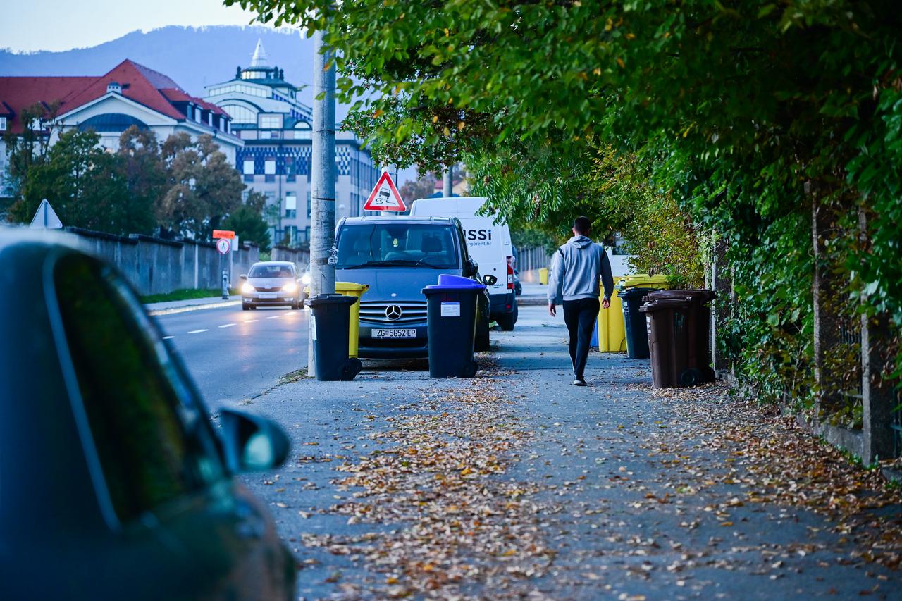 Zagreb: Priča o stanovnicima Voćarske koji imaju problem s mjestom za parkiranje