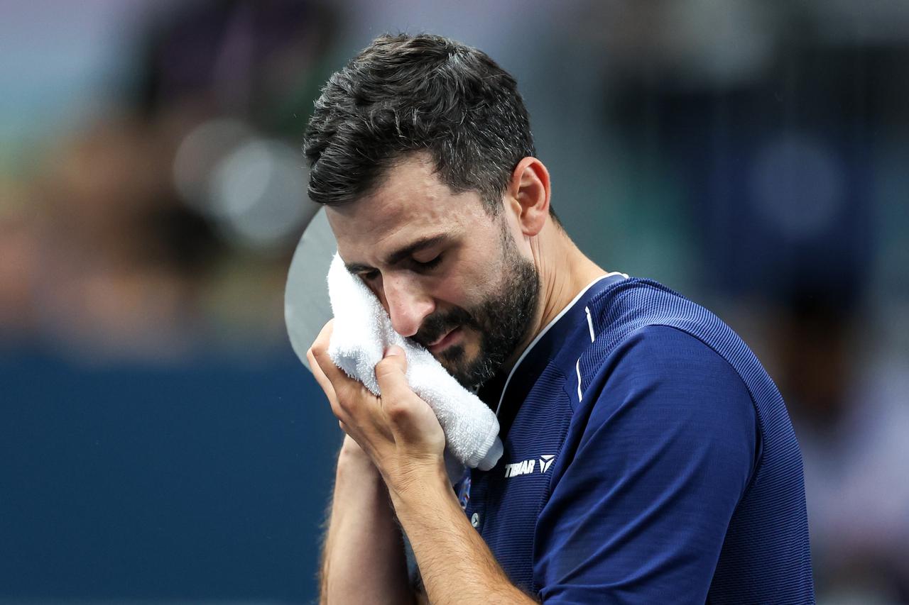 Osmina finala momčadskog dijela natjecanja u stolnom tenisu na Olimpijskim igrama u Parizu, Andrej Gaćina - Jang Woojin