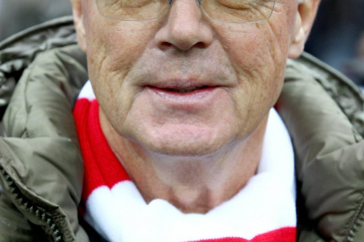 '03.12.2011, Allianz Arena, Muenchen, GER, 1.FBL,  FC Bayern Muenchen vs. Werder Bremen, im Bild  Franz Beckenbauer (Bayern)// during the match FC Bayern Muenchen vs Werder Bremen, on 2011/12/03, Alli