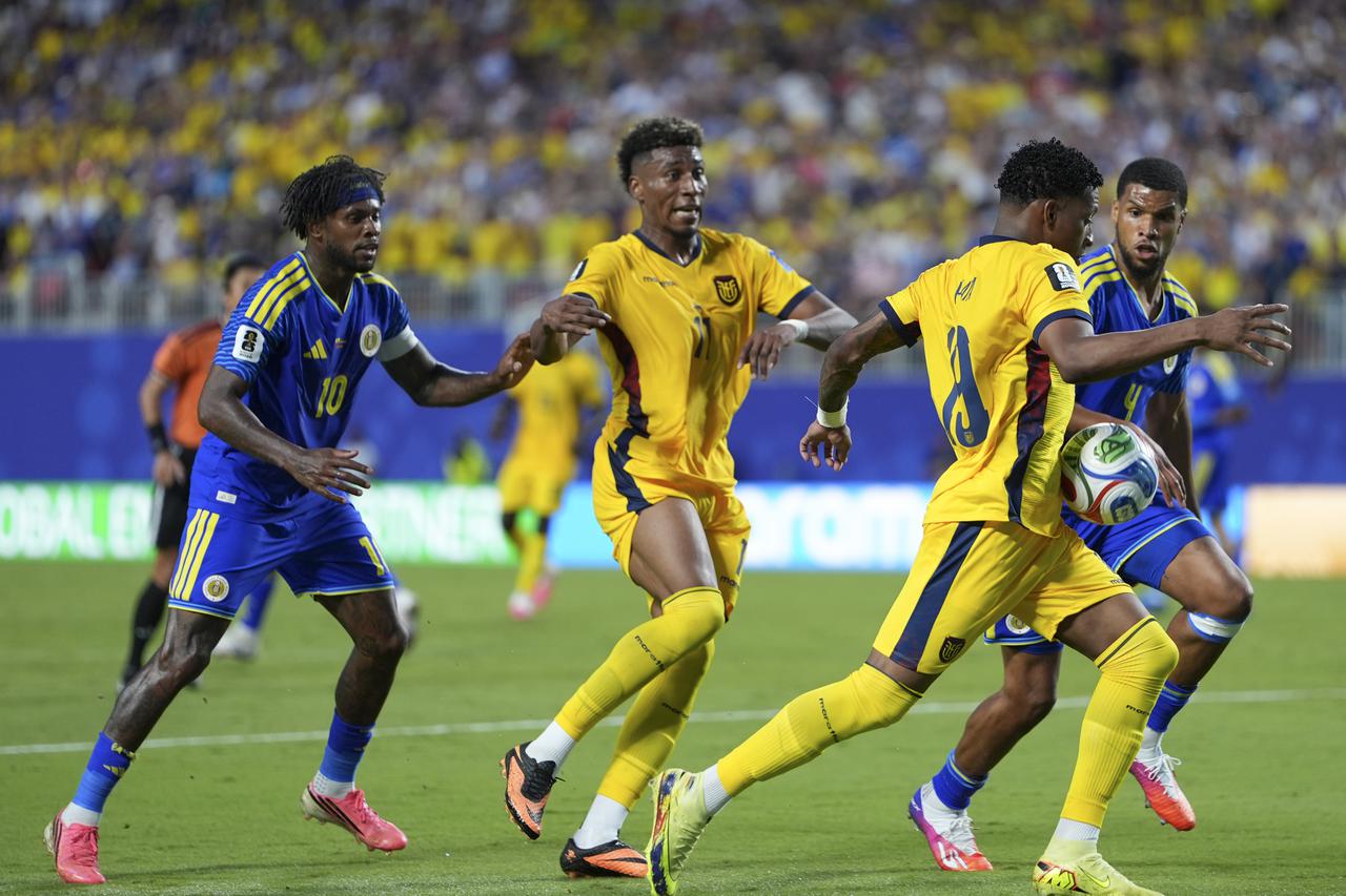 (SP)U.S.-KANSAS CITY-FOOTBALL-FIFA WORLD CUP-GROUP E-ECU VS CUW