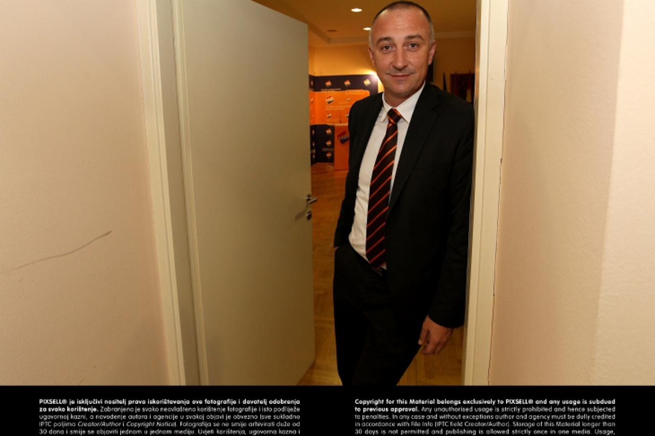 'SPECIJAL OBZOR 20.11.2012., Zagreb - Ministar gospodarstva Ivan Vrdoljak.  Photo: Boris Scitar/VLM'