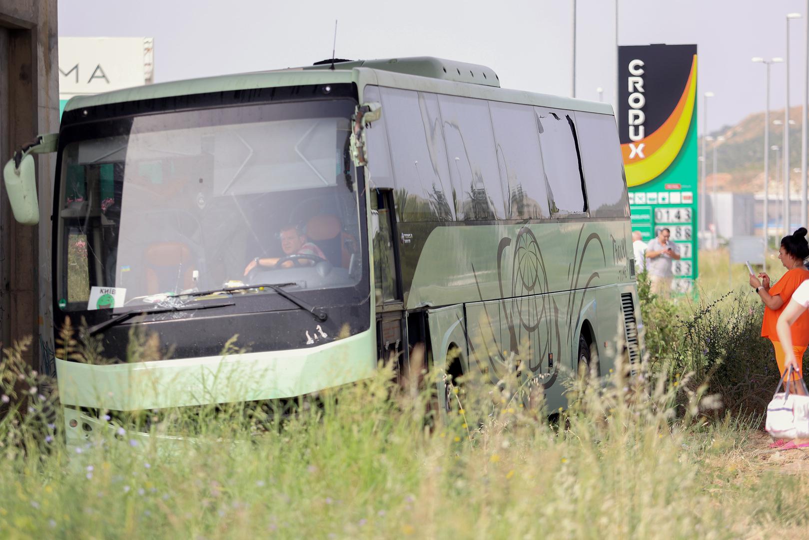 22.06.2024., Kastel Stafilic, na magistrali iz smjera Trogir-Split autobus ukrainskih tablica sletio sa ceste, na terenu sve zurne sluzbe. Photo: Ivana Ivanovic/PIXSELL