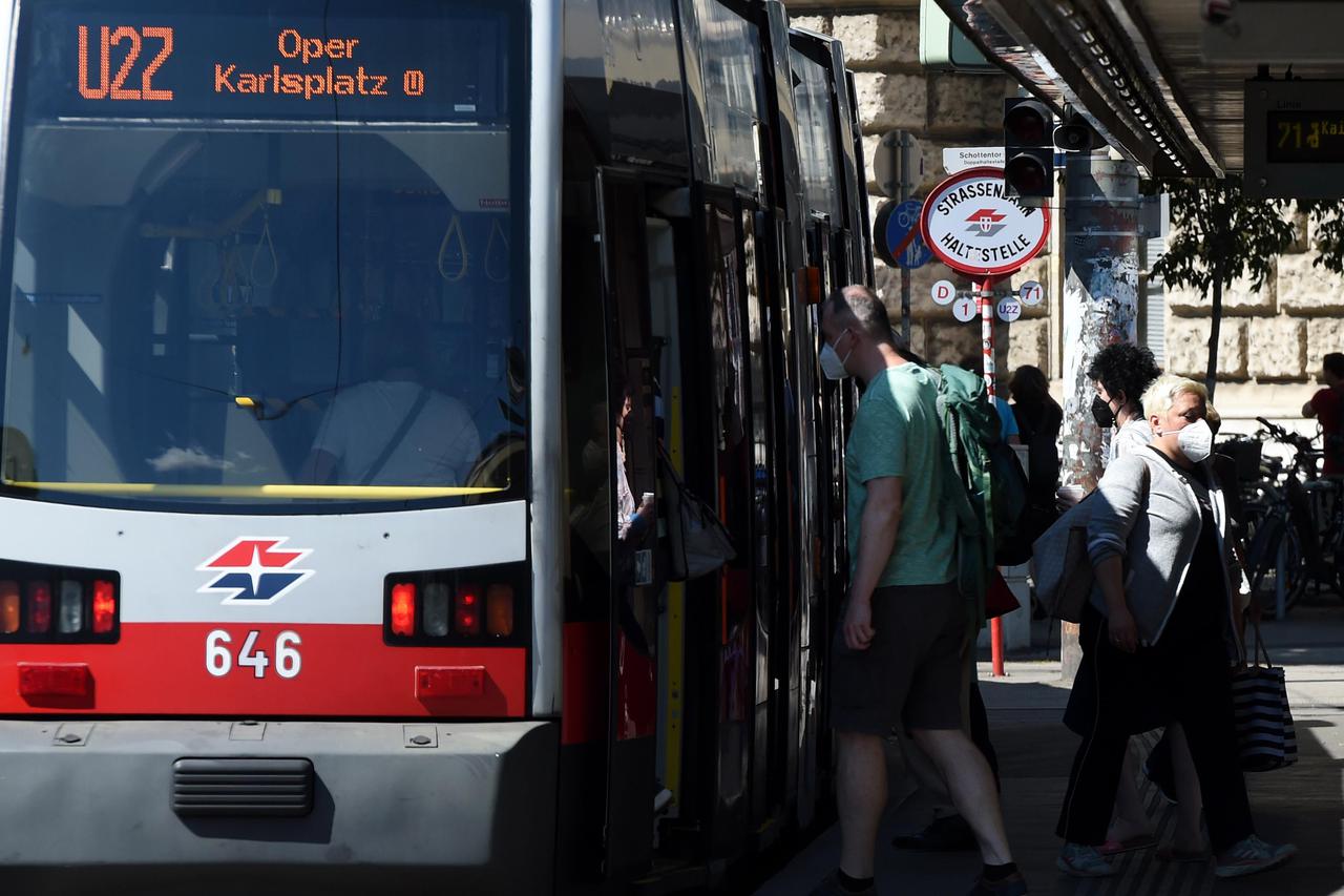 AUSTRIA-VIENNA-COVID-19-MEASURES