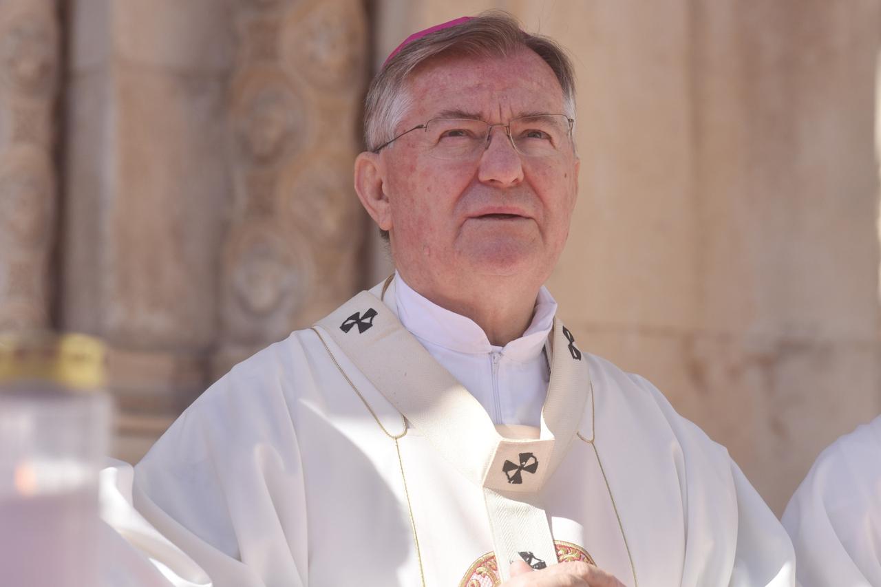 Šibenik: Biskupi i nadbiskupi