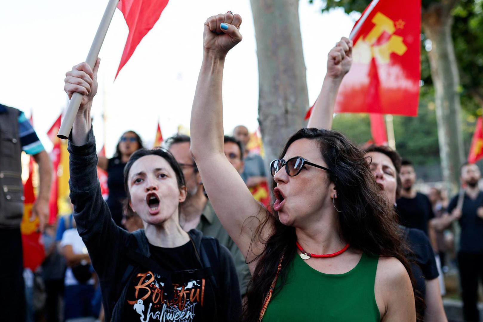 Women shout slogans during a protest, ahead of NATO leaders' summit, in Istanbul, Turkey, July 5, 2026. REUTERS/Kemal Aslan Photo: KEMAL ASLAN/REUTERS