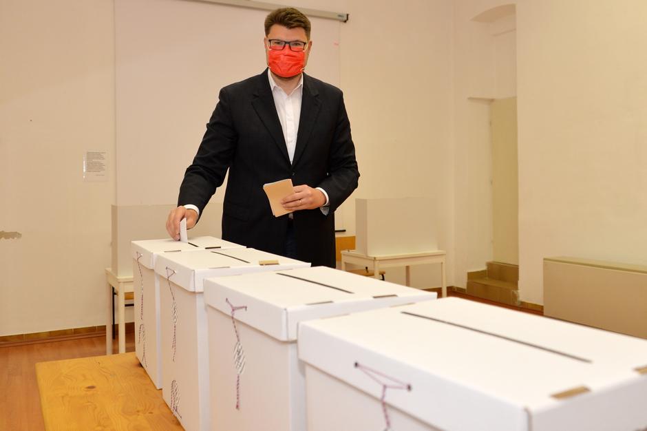 Pula: Peđa Grbin izašao je na lokalne izbore