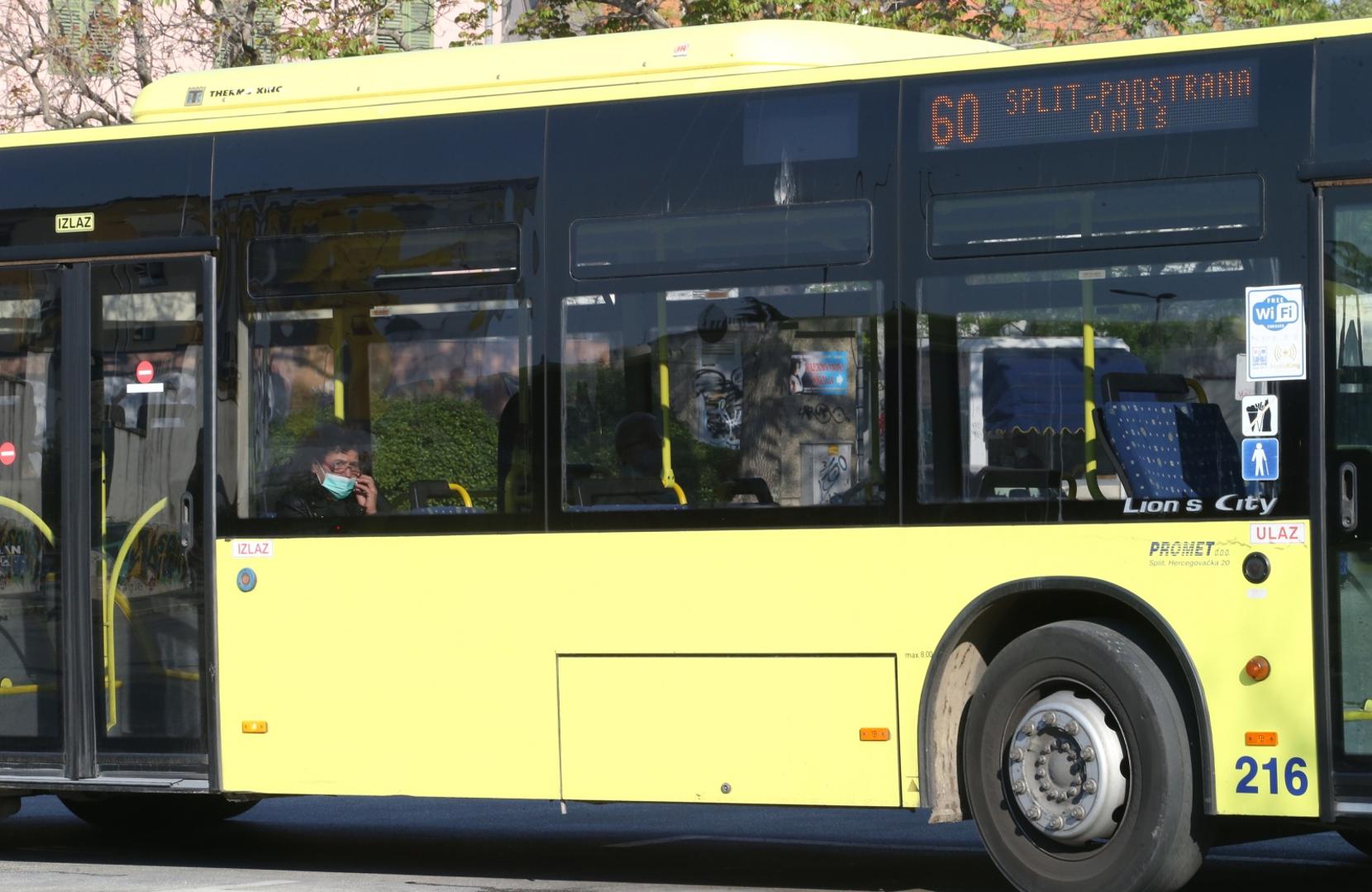 27.04.2020., Split - Gradski prijevoz ponovno je u prometu nakon olaksavanje mjera zastite od koronavirusa. 
Photo: Ivo Cagalj/PIXSELL