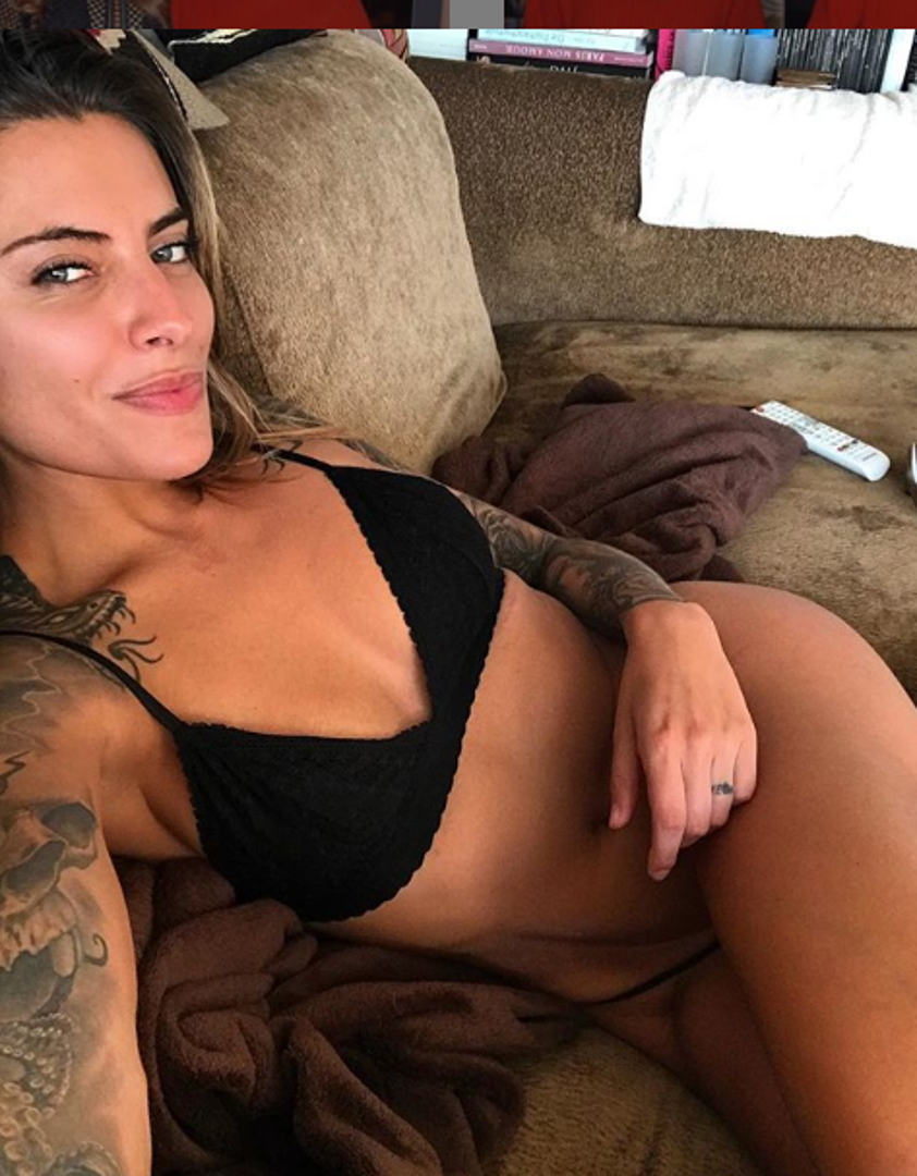 Till Lindemann, pjevač grupe Ramstein, bio je njena ljubav, a zajedničke trenutke dijelila je i s rokerom Gavinom Rossdaleom. Prije toga bila je u braku s Norvežaninom Andyjem LaPleguaom. 

