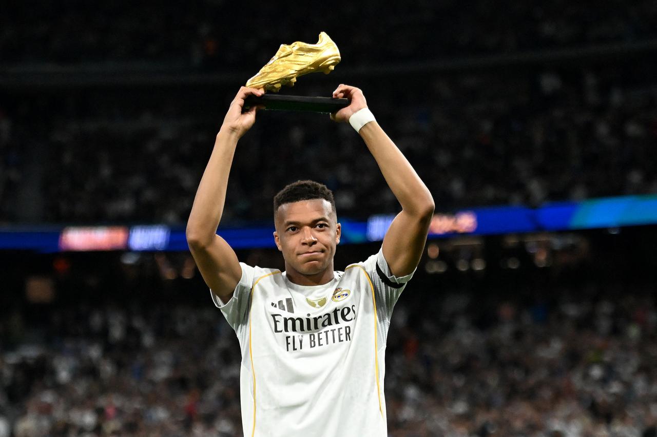 LaLiga - Real Madrid v Valencia