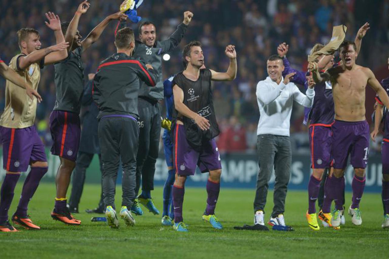 Dinamo, Austria, Liga prvaka (1)