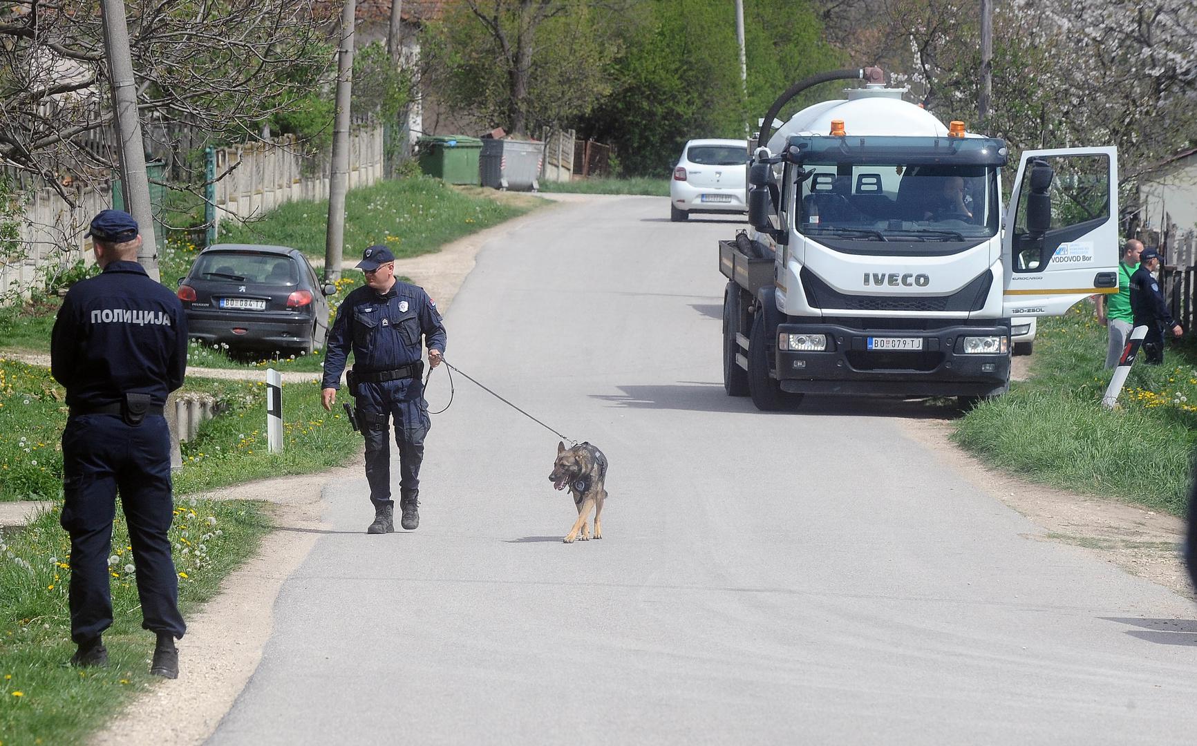 06, April, 2024, Bor - The search for the body of the murdered two-year-old Danka Ilic from Bor continues by checking several locations in the Bor area, and the police in the village of Zlot brought one of the suspects into the yard of the family of Dejan Dragijevic, one of the suspects for the murder of the child. Photo: M.M./ATAImages06, april, 2024, Bor - Potraga za telom ubijene dvogodisnje Danke Ilic iz Bora nastavlja se proverom vise lokacija u borskom kraju, a policija je u selu Zlot uvela jednog od osumnjicenih u dvoriste porodice Dejana Dragijevica, jednog od osumnjicenih za ubistvo deteta. Photo: M.M./ATAImages Photo: M.M./ATA images/PIXSELL