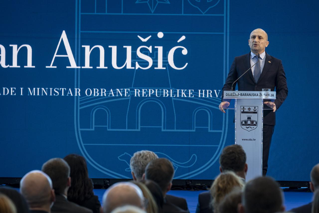 Osijek: Svečana sjednica Skupštine Osječko-baranjske županije u povodu Dana županije