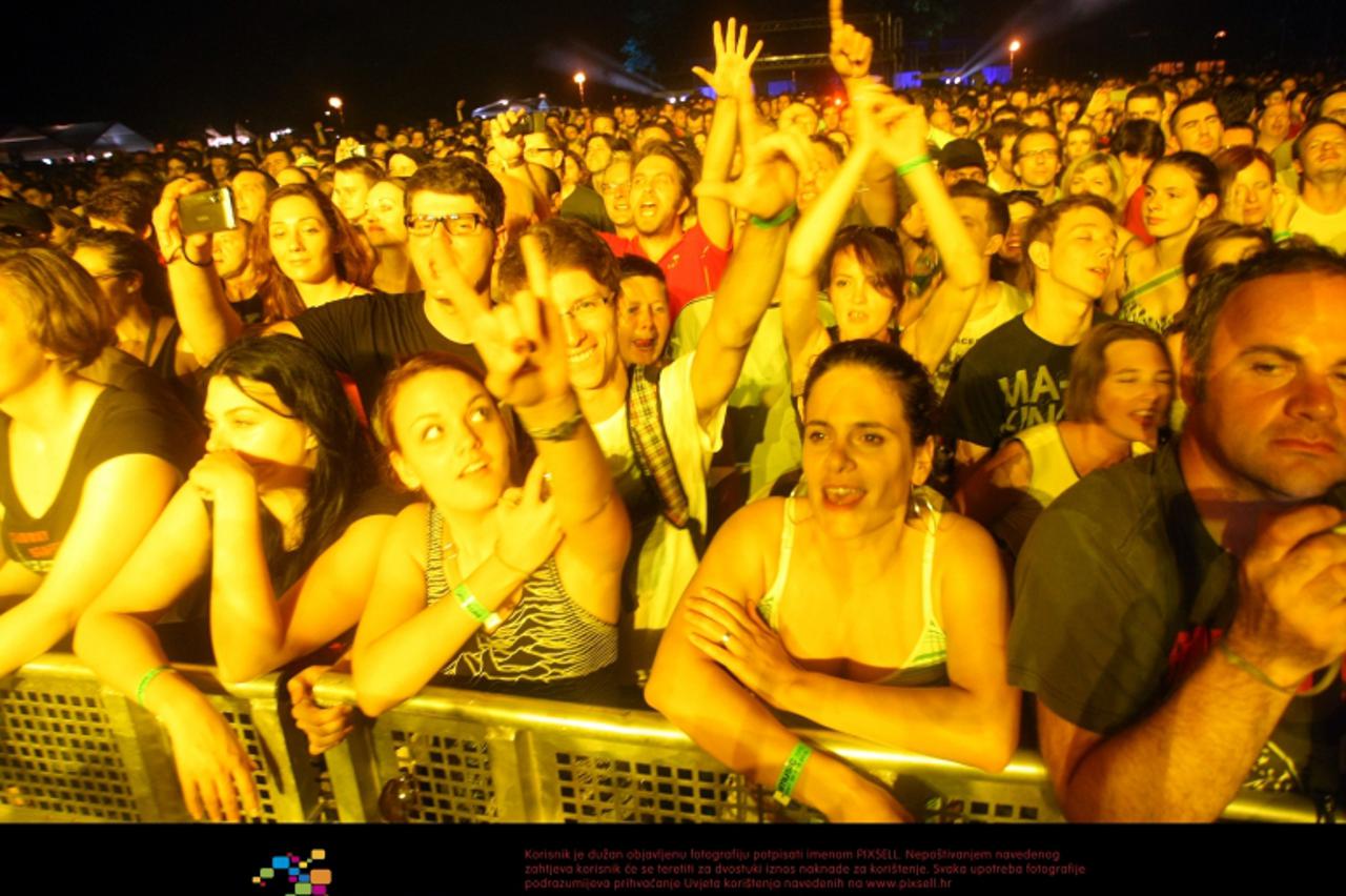 '29.06.2012., Zagreb - Drugi dan glazbenog festivala T-mobile INmusic na zagrebackom jezeru Jarun. New Order. Photo: Goran Jakus/PIXSELL'