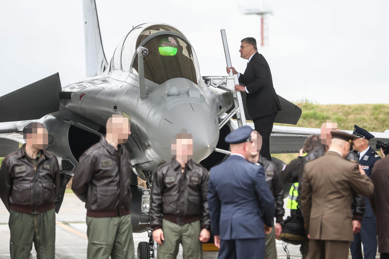 Predsjednik Zoran Milanović bio je na dočeku šest Rafalea koji su danas stigli u Hrvatsku