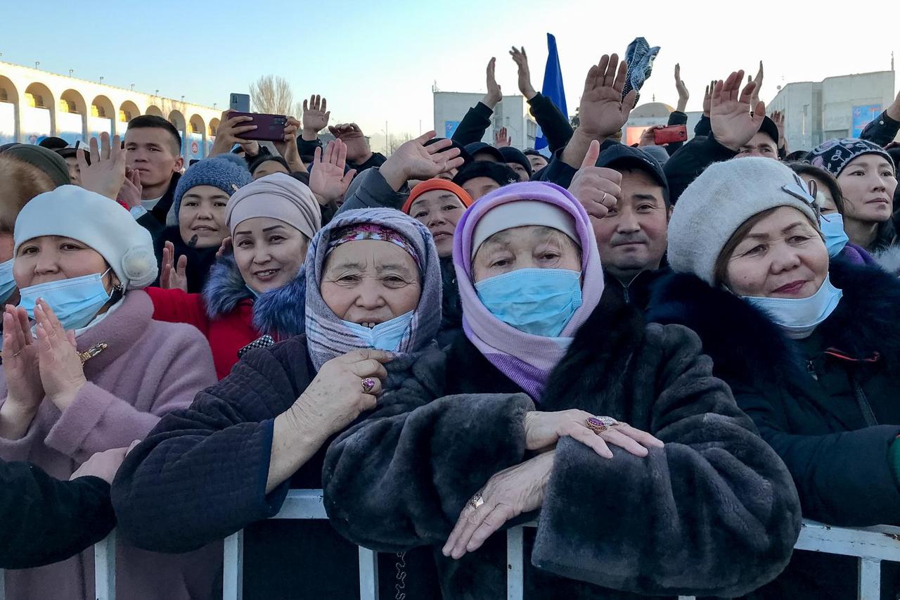 Pristaše kirgistanskog predsjednika uoči izbora u siječnju