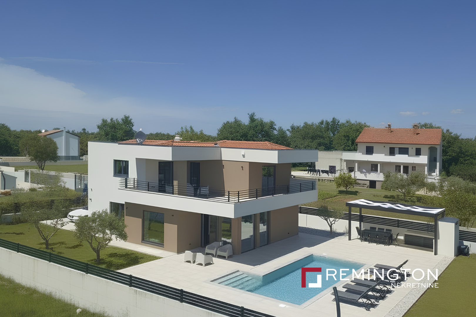 Na tržištu nekretnina oglašena je prodaja moderne vile s bazenom u mirnom dijelu nedaleko od Pule. Za nekretninu je potrebno izdvojiti 780.000 eura.

