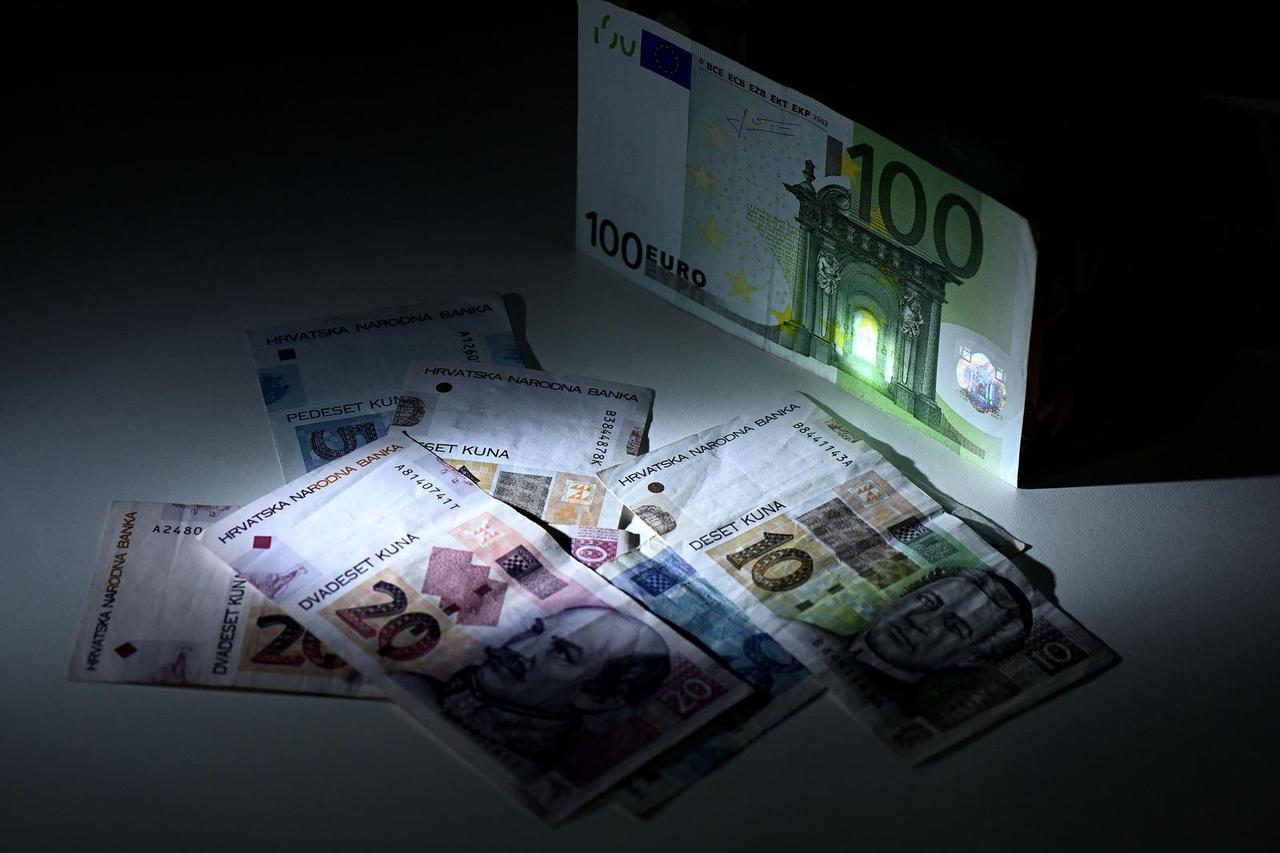 Danas je posljednji dan u Hrvatskoj kada se može plaćati kunama