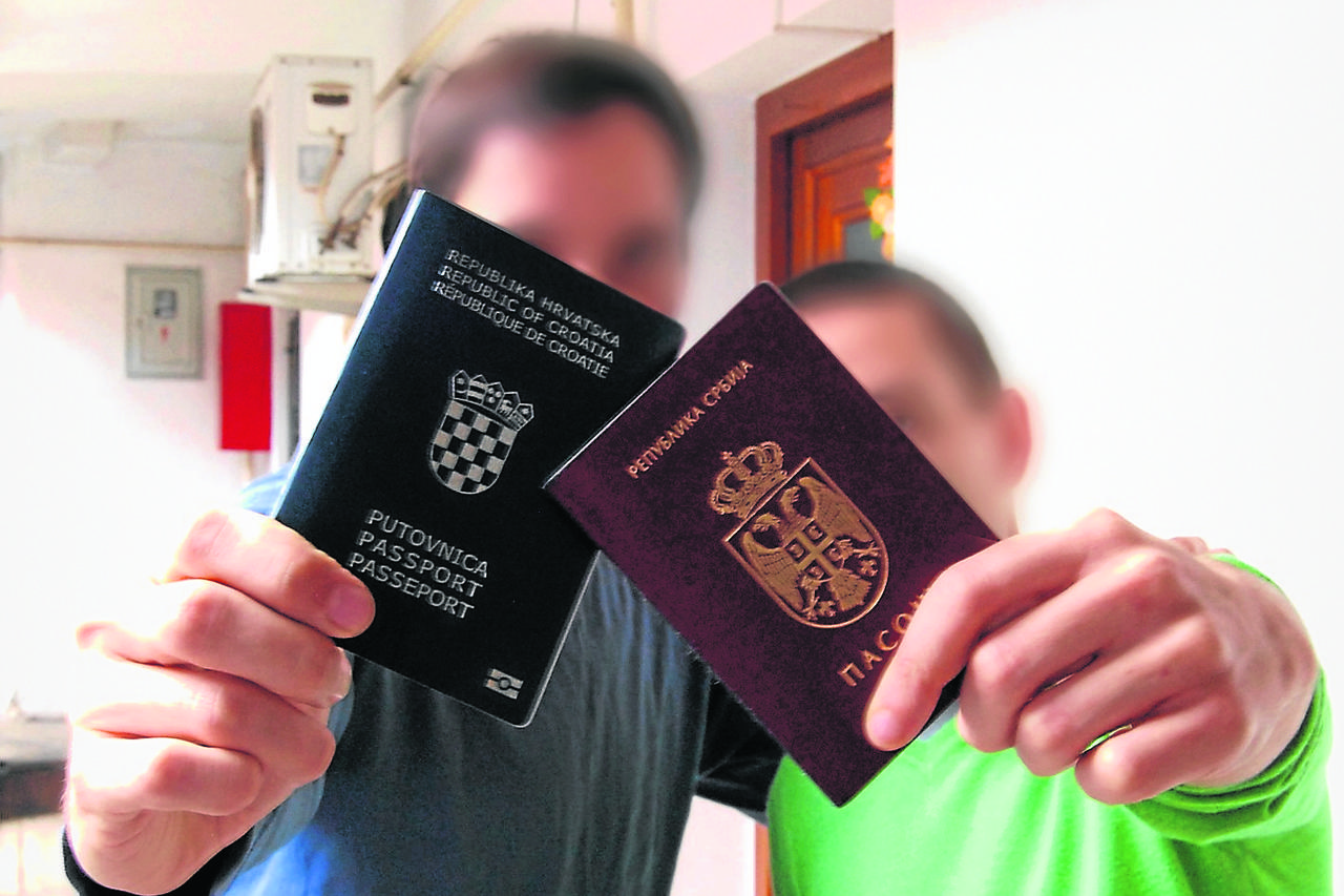 Hrvatsko-srpski gay par