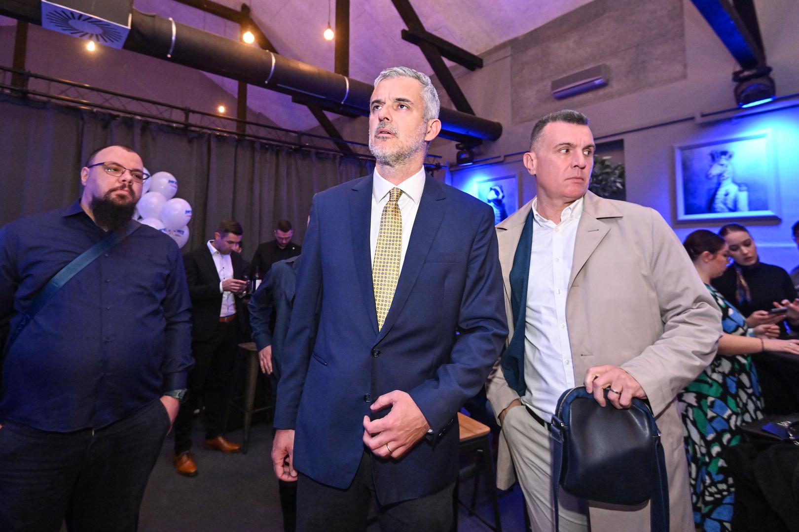 Napeto u stožeru Mosta uoči objave izlaznih anketa