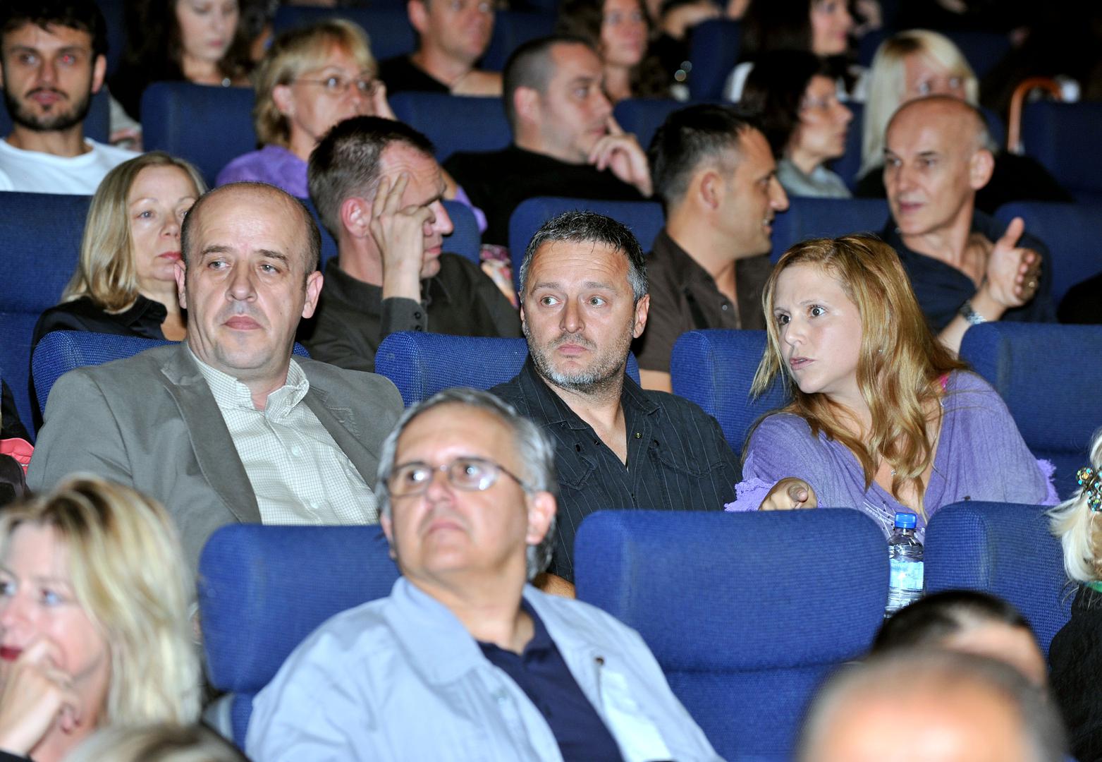 Pjevač se povukao nakon što je njegov sin Ante Mihael završio u bolnici. 