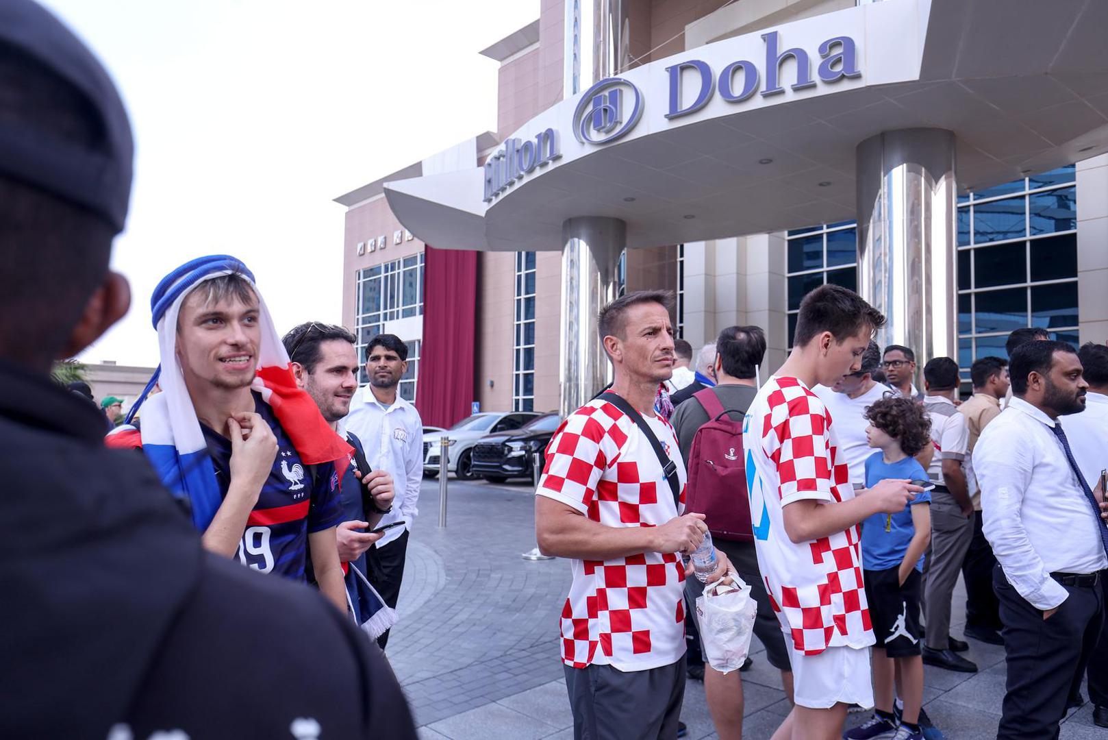18.12.2022., Doha, Katar - Hrvatska nogometna reprezentacija otputovala je iz hotela Hilton Doha prema zracnoj luci, nakon jucerasnjeg osvajanja broncane medalje u utakmici protiv Maroka, na Svjetskom nogometnom prvenstvu Katar 2022. Photo: Igor Kralj/PIXSELL