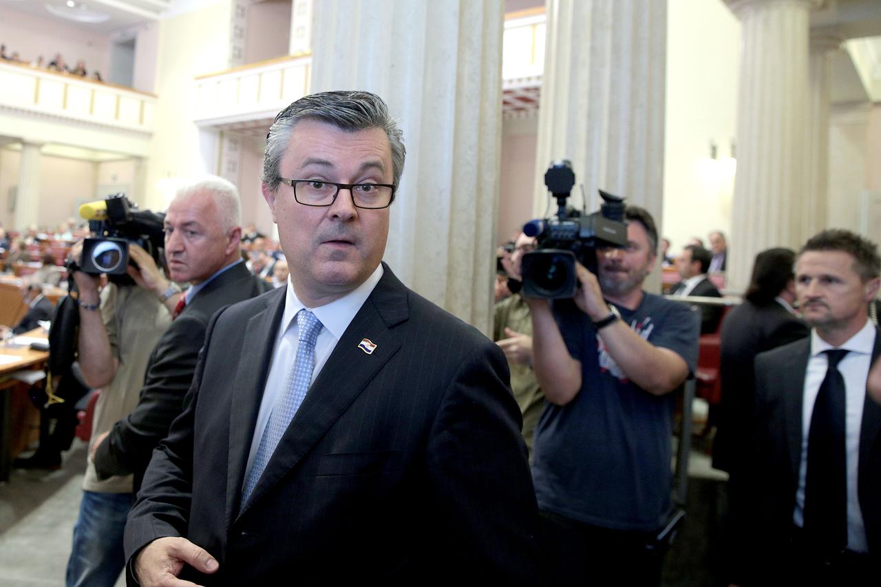 16.06.2016., Zagreb - U Saboru je na prijedlog HDZ-a pocela rasprava o opozivu premijera Oreskovica. Tihomir Oreskovic. Photo: Patrik Macek/PIXSELL