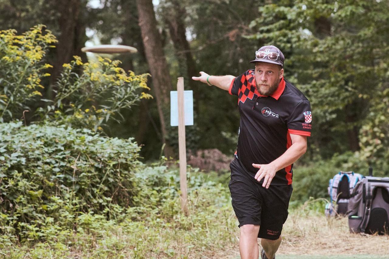 Disc golf
