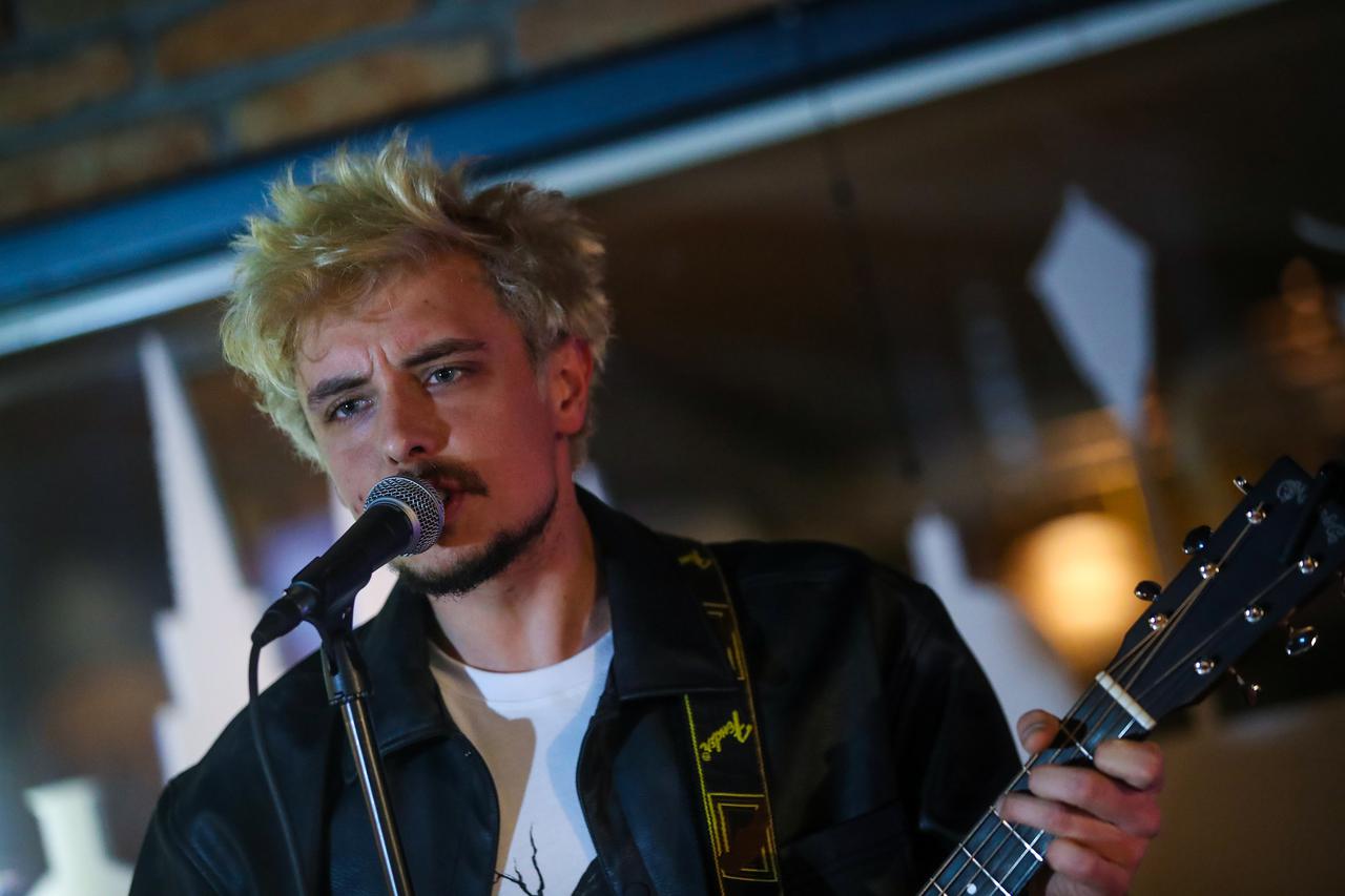 Zagreb: Marko Kutlić promovirao svoj novi album "Poleti ptico"