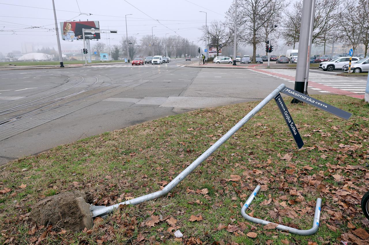 Zagreb: Koliko treba da se osteceni znak ponovno postavi?
