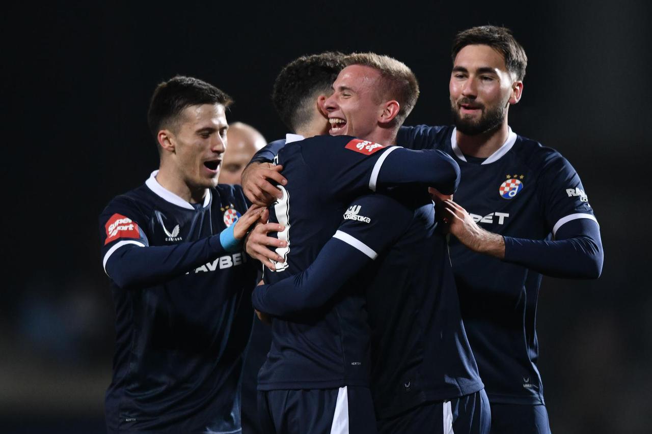 Karlovac: SuperSport Hrvatski nogometni kup, osmina finala, NK Karlovac - GNK Dinamo