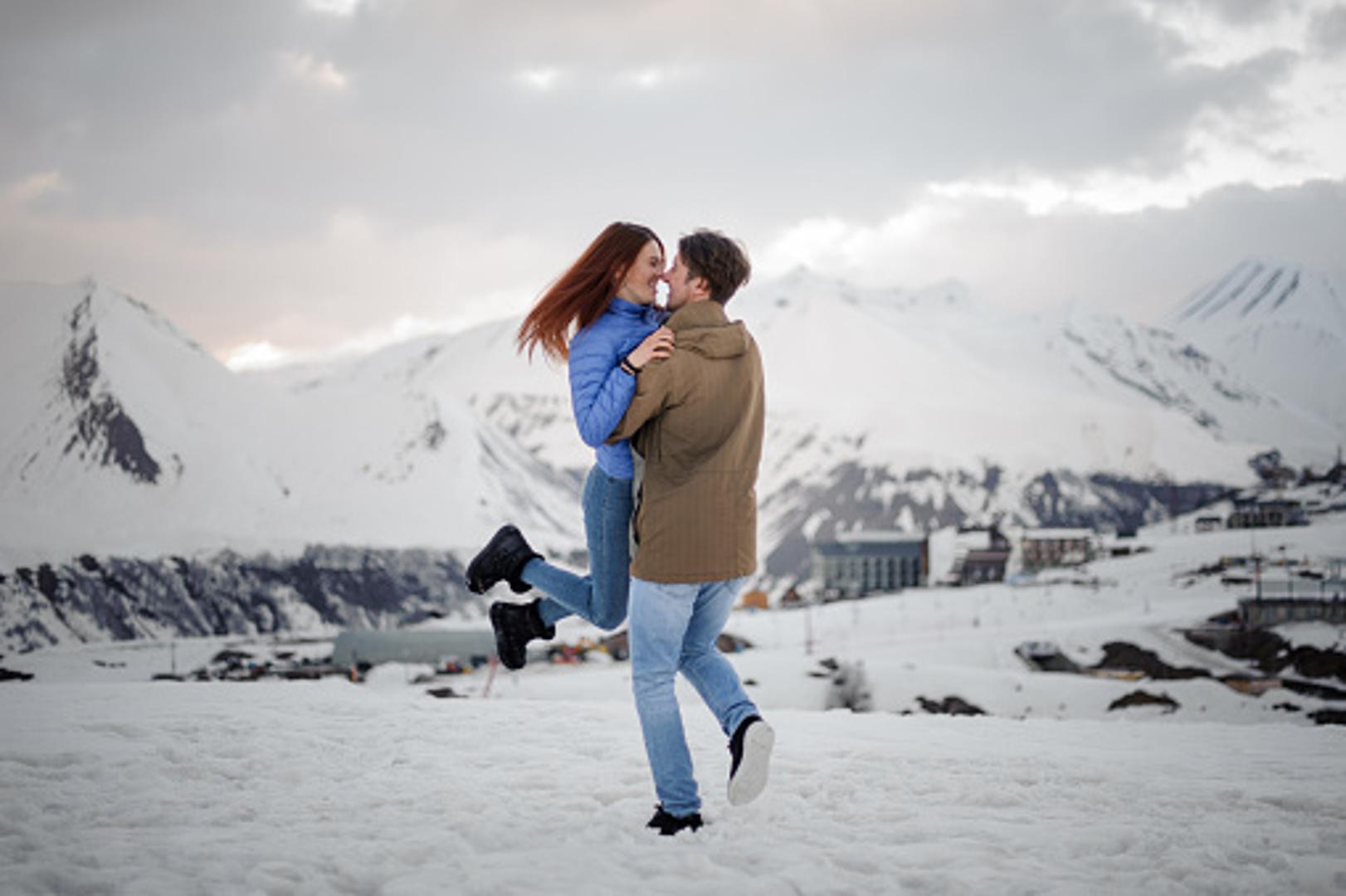 Odgovori su stigli sa svih dijelova svijeta, a pokazali su kako 90 posto žena žele partnera koji će biti nešto viši od njih.