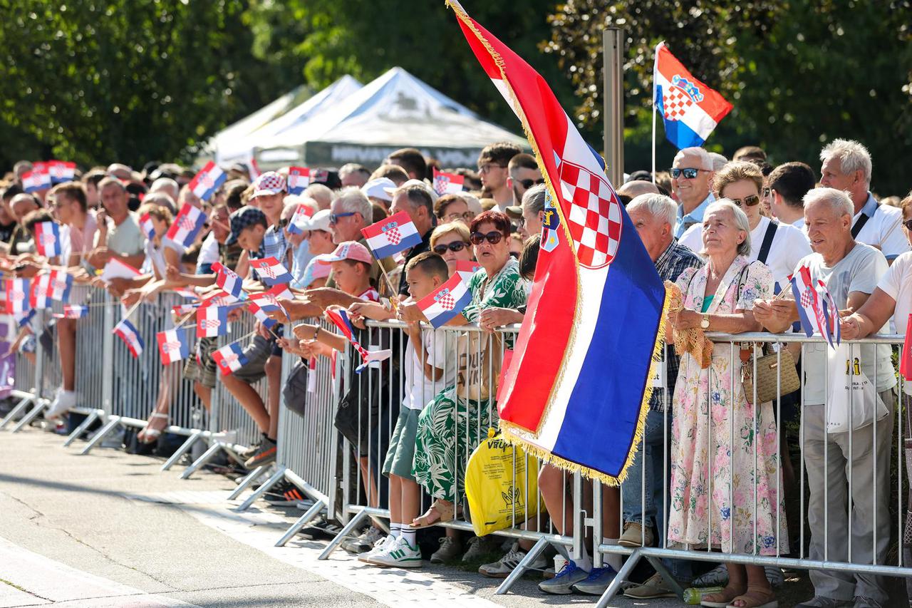 Zagreb: Sabor o Prijedlogu zakona o iznimnim mjerama kontrole cijena