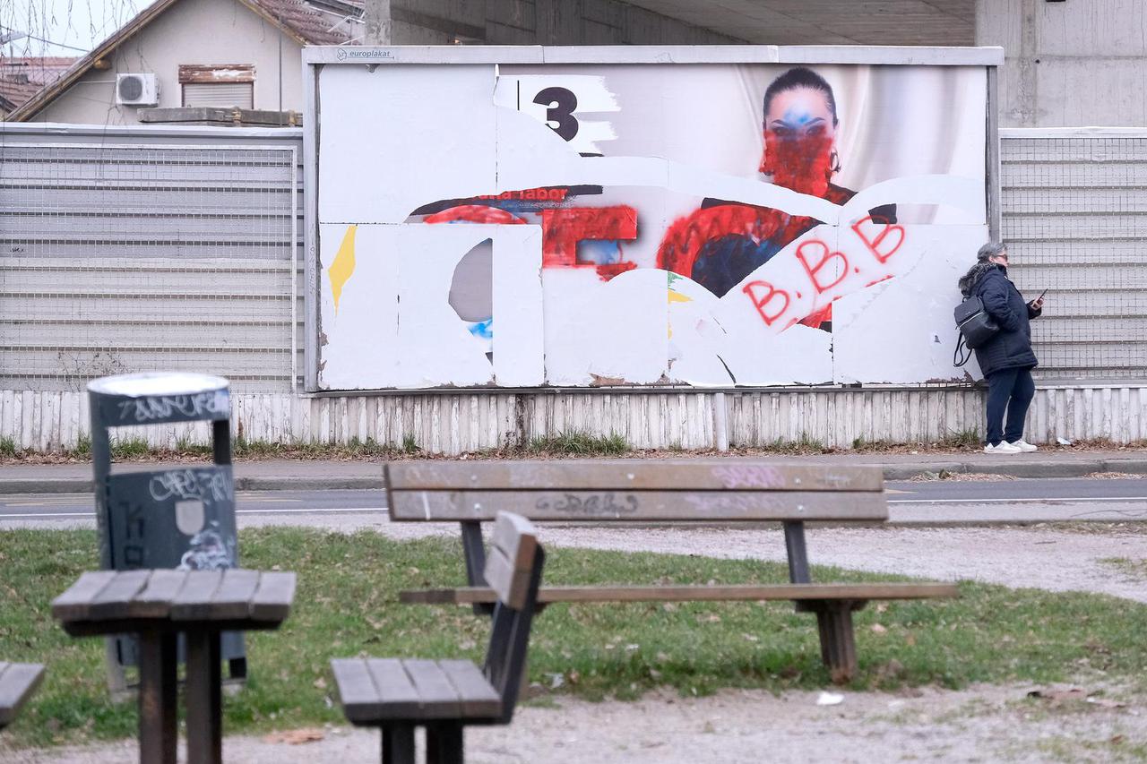 Zagreb: Plakati za Cecin koncert nisu dobrodosli u Dubravi