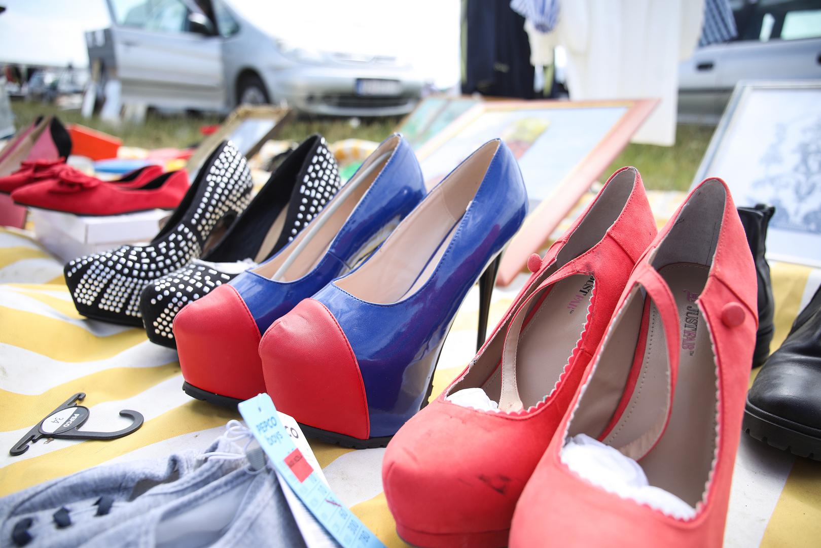 Moglo se nabaviti "od igle do lokomotive".