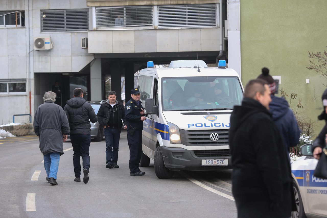 Policijska intervencija u bolnici Jordanovac nakon dojave o neredu i napadu na osoblje