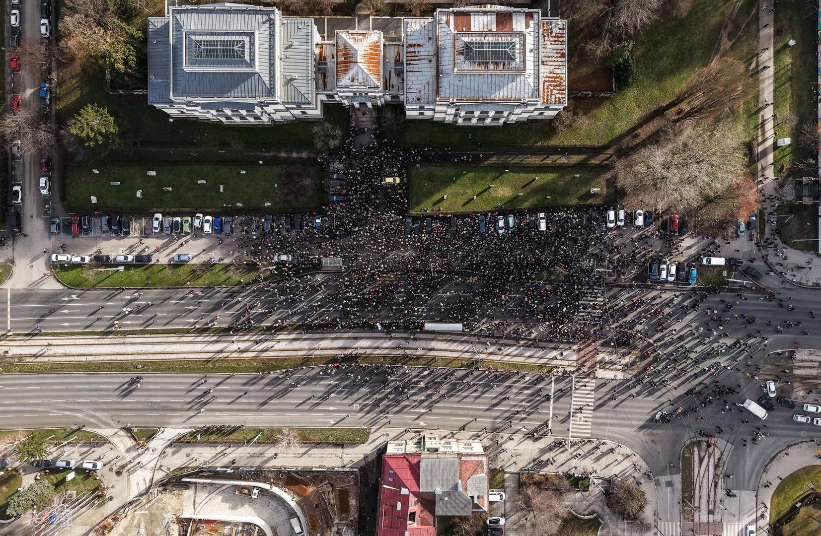 Poslali su poruku da građani moraju biti sigurniji i da netko mora odgovarati za ovu nesreću.