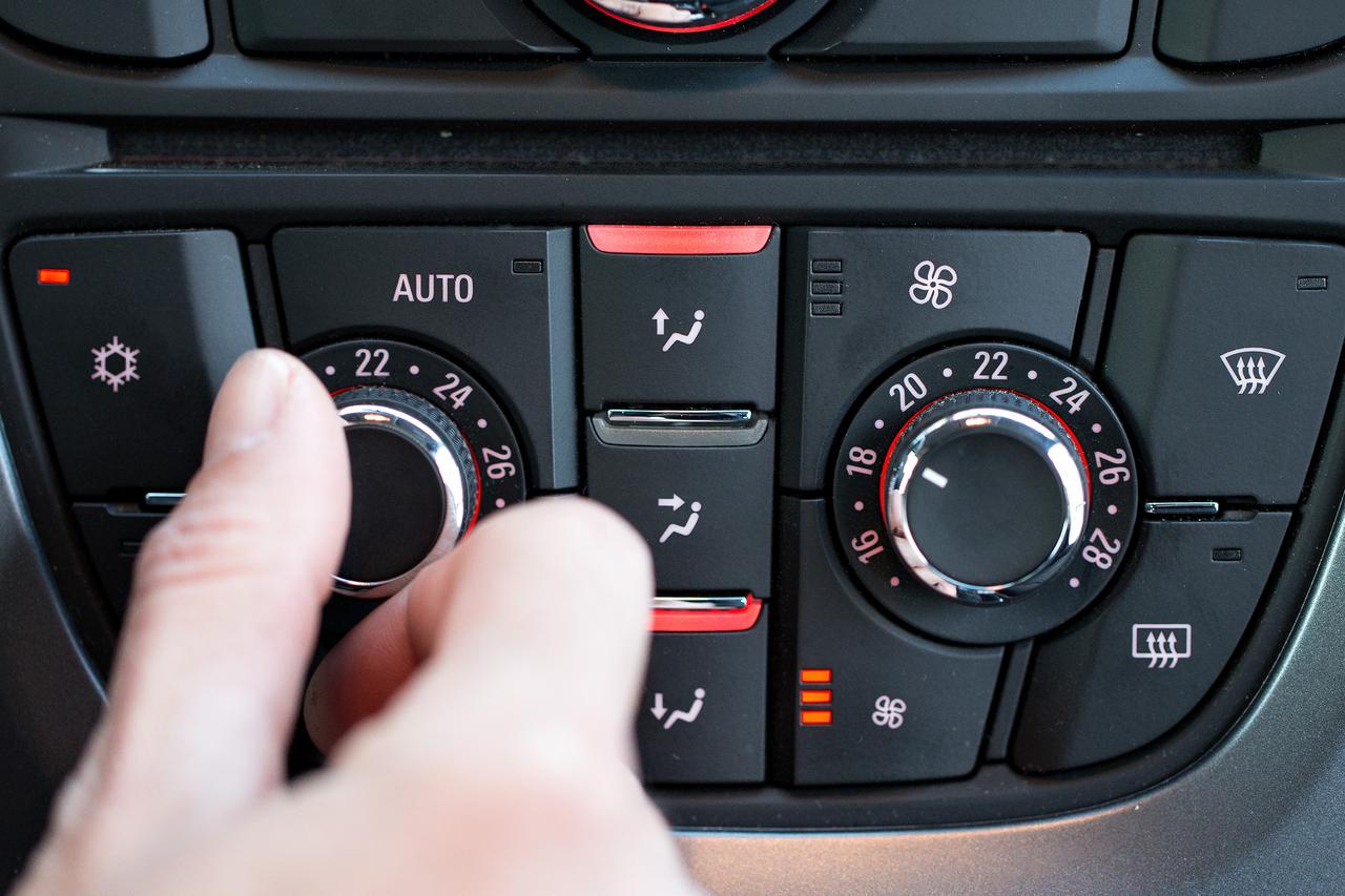 Klima uređaj u automobilu